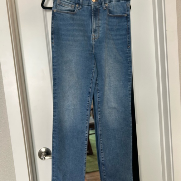 Good American Light Blue High Rise Jeans - Picture 2 of 10